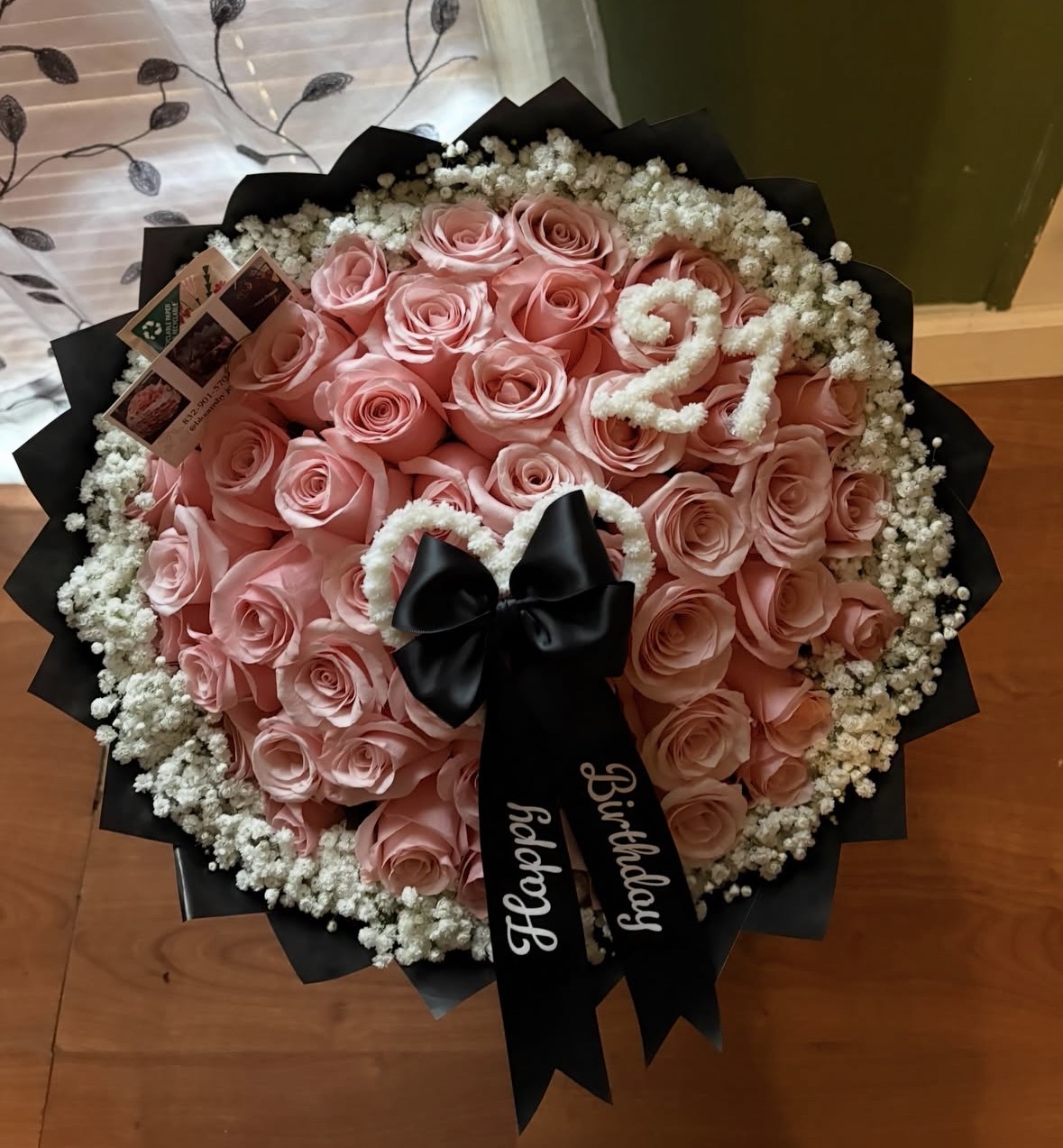 Bloomsby.Jenny floral arrangement
