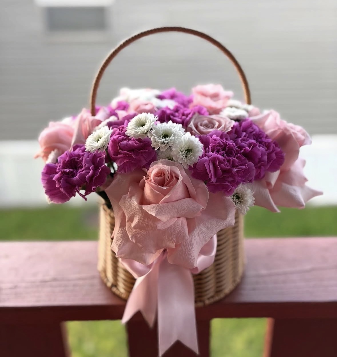 Bloomsby.Jenny floral arrangement